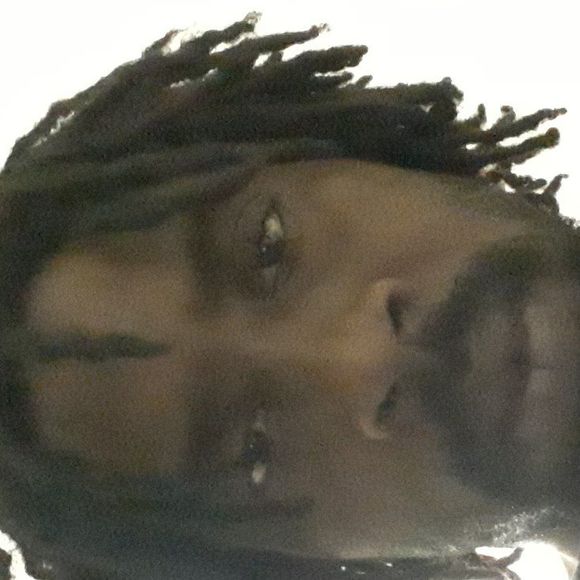 Meet your Posher, Chris - Picture 1 of 1